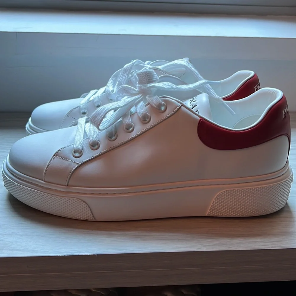 Prada white sneaker with red trim - Picture 2 of 5